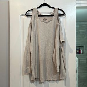 Torrid cold shoulder sweater sz 3